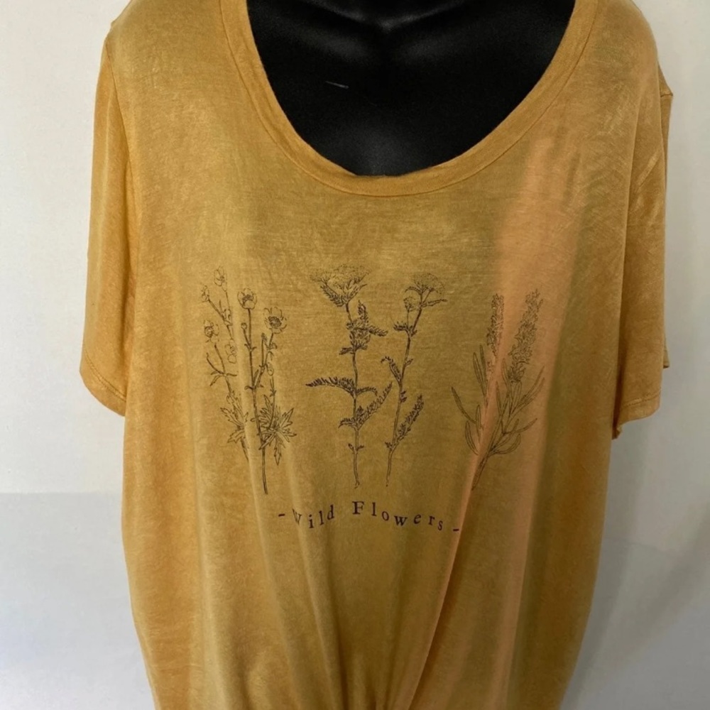 Light weight yellow top Size 2XL - Picture 2 of 10